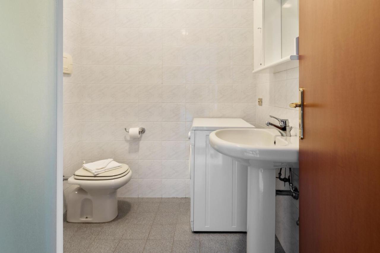 Borgo Roma With Parking - Pet Friendly Apartment Verona Exterior photo