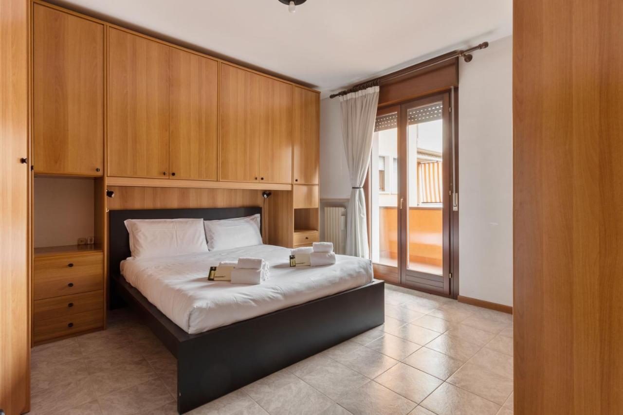 Borgo Roma With Parking - Pet Friendly Apartment Verona Exterior photo